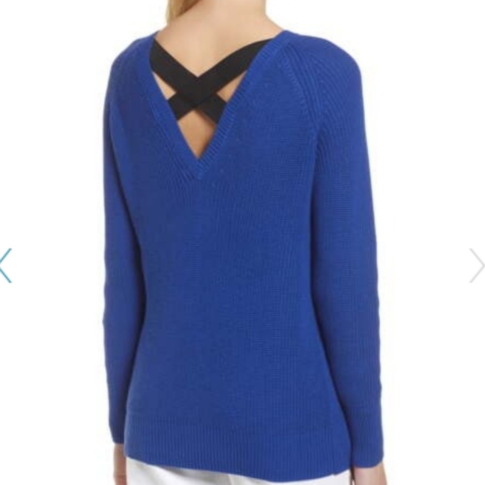 Halogen Cross Back Sweater

Blue Mazarine. Size 2X